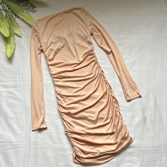 ⭐️sexy Bodycon Long Sleeve Ruched Deep V Square Neck Dress⭐️ - Picture 6 of 7